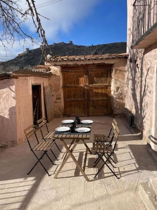 Acogedora Casa Con Patio-Parking Villa Albarracin Luaran gambar
