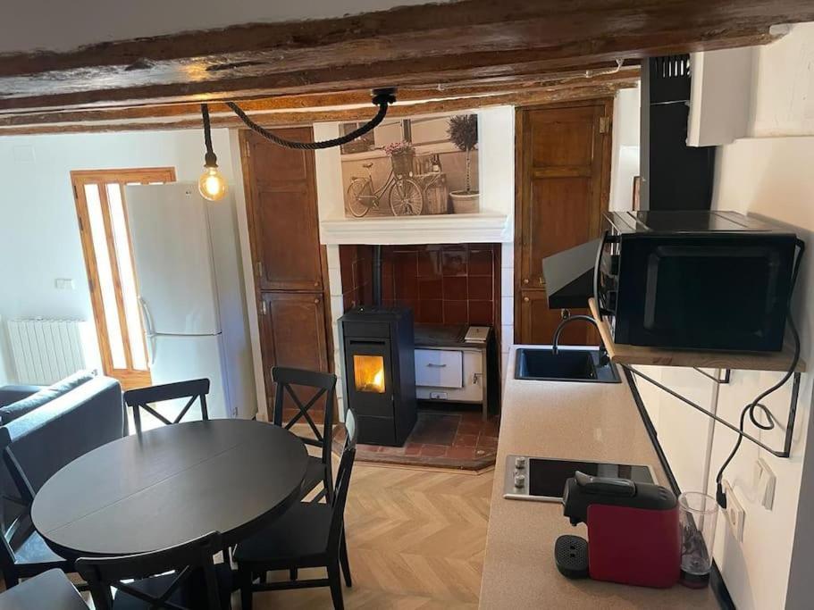 Acogedora Casa Con Patio-Parking Villa Albarracin Luaran gambar